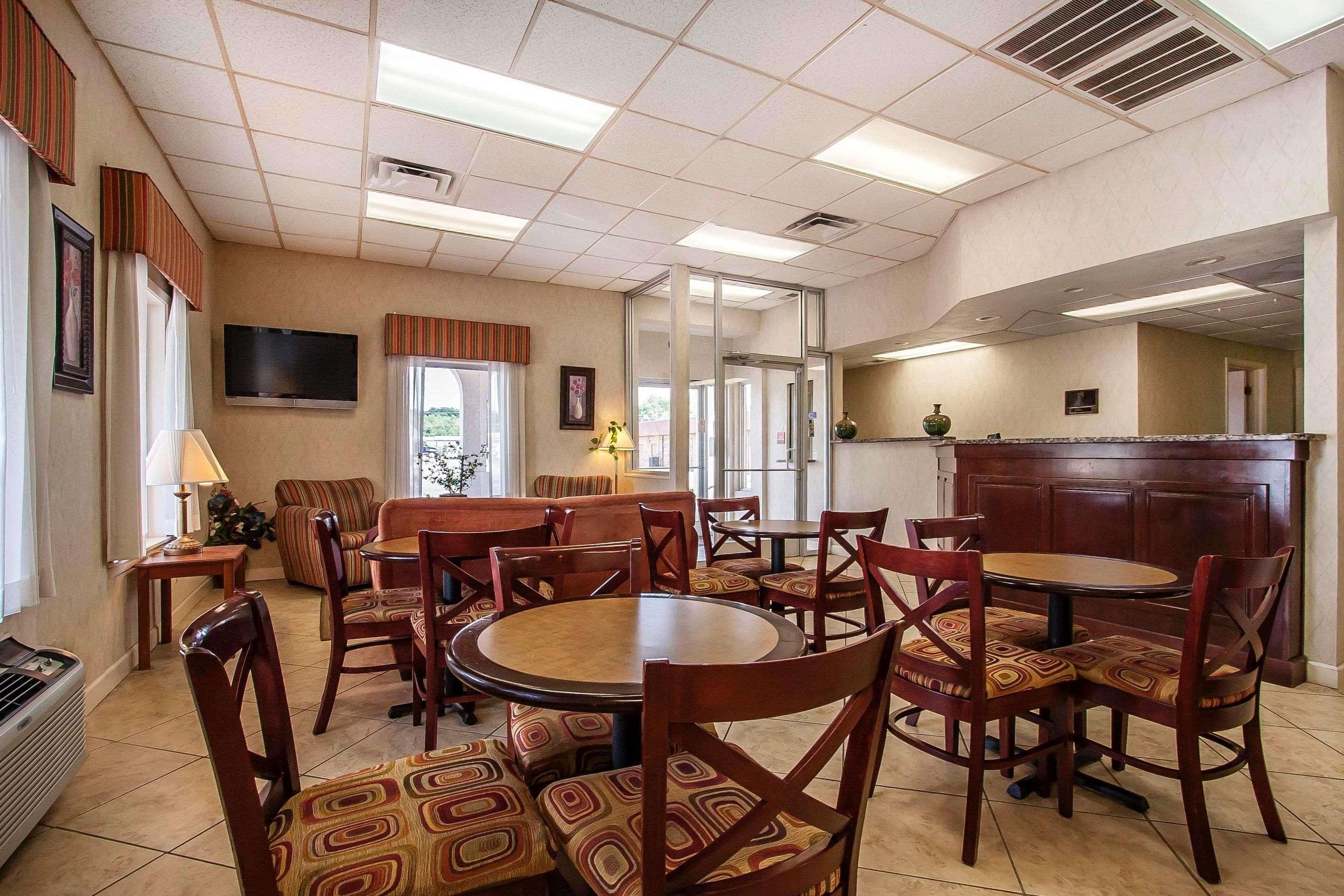 Quality Inn & Suites Covington Exterior photo
