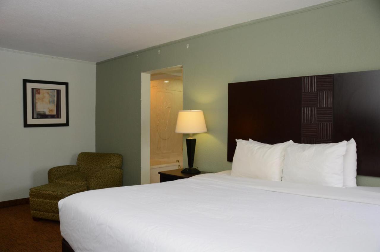 Quality Inn & Suites Covington Exterior photo