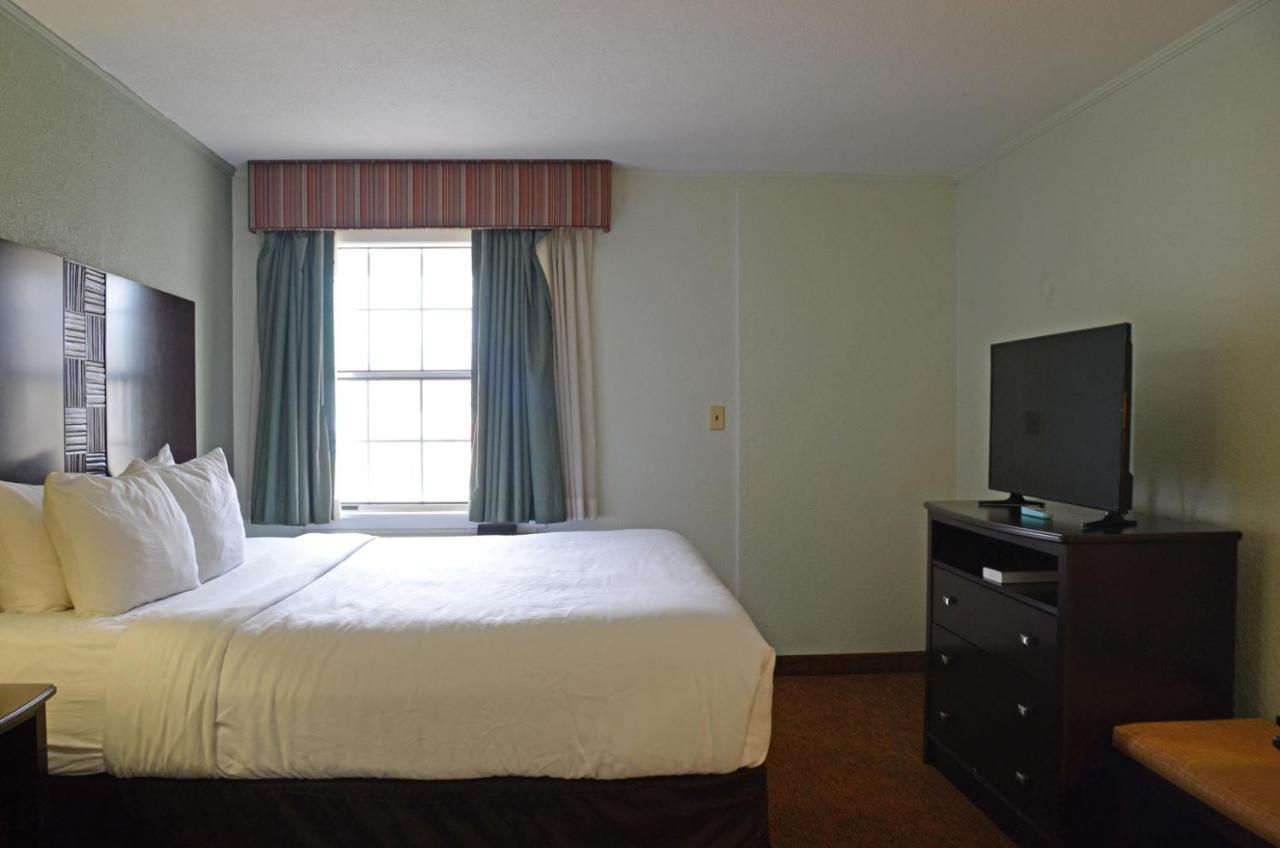 Quality Inn & Suites Covington Exterior photo